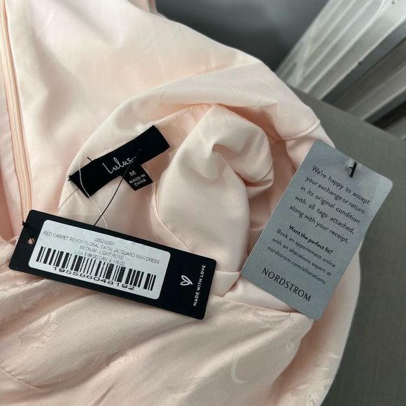 Lulu’s nwt Red Carpet Ready Light Rose Floral Satin Jacquard Maxi Dress - Picture 11 of 14